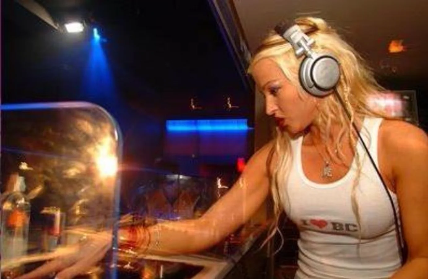 DJ Mea gallery photo 17